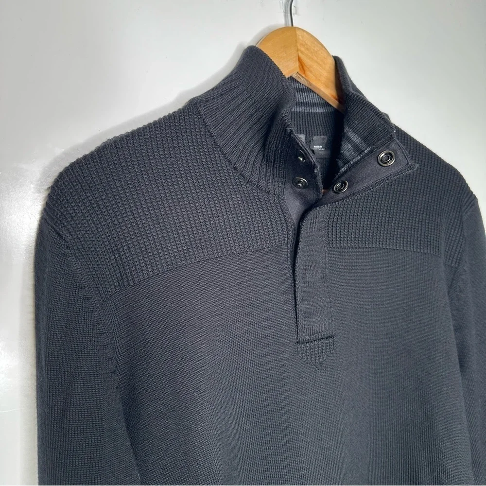 Hugo Boss Black Pampre Virgin Wool 1/4 Button Pullover Sweater Size Large
